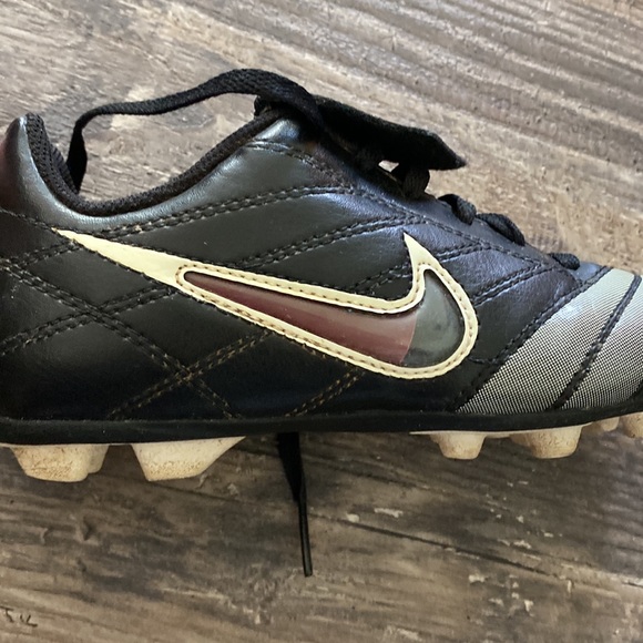 ❌SOLD❌ Nike soccer cleats size 1Y youth 20cm GUC - Picture 9 of 11